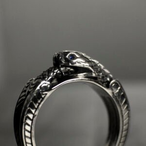 Anillo serpiente en plata 950 fabricado artesanalmente en Costa Rica
