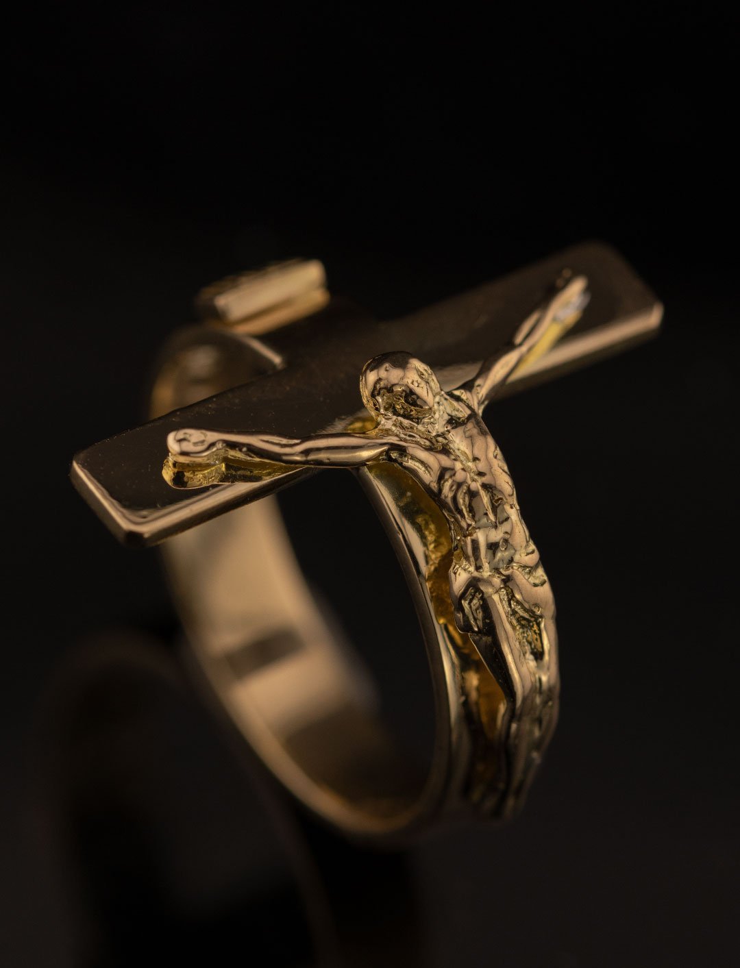 anillo crucifijo jesus