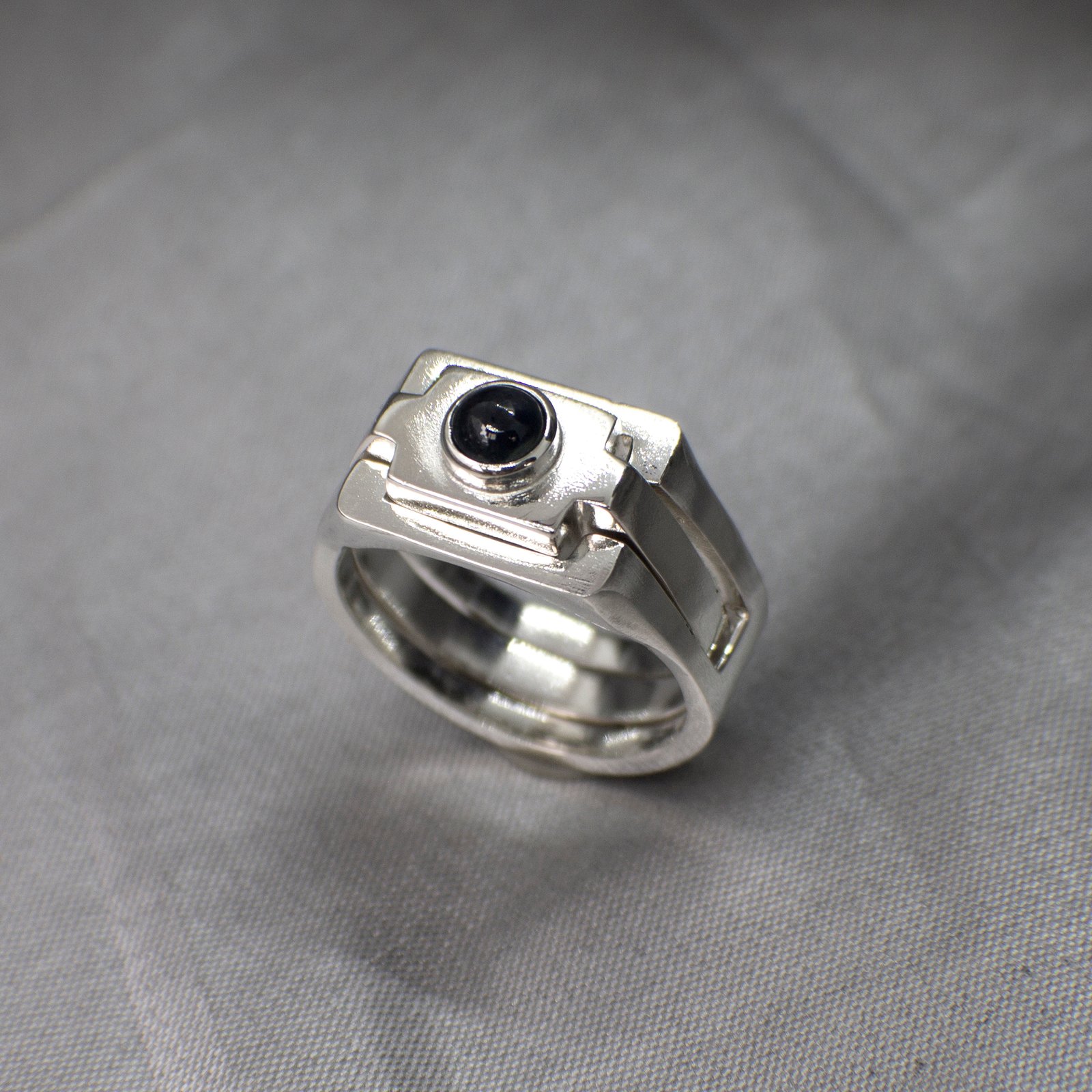 Modular · Anillo plata piedra