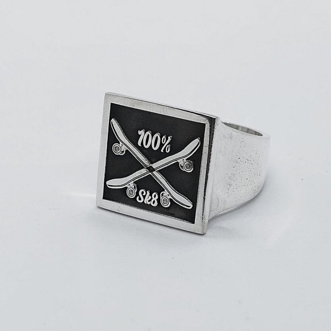 Anillo grabado a láser personalizado plata - Image 3