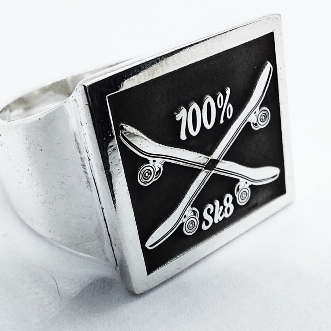 Anillo grabado a láser personalizado plata - Image 2